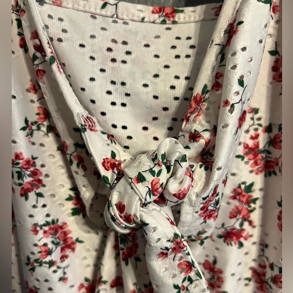 SHEIN Flower Tank Top - Picture 2 of 5